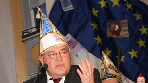 Gregor Gysi bekam 2003 den Schlappmaulorden, nun hielt er eine Rede auf den neuen Träger Alfons Schuhbeck.