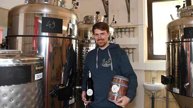 'Zapfbräu' Andreas Herr in seinen Brauhaus in Uettingen.