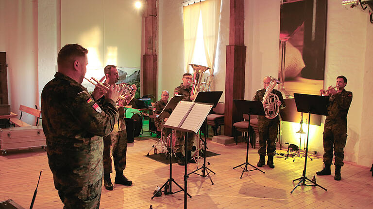 Jahresempfang 2025 Bundeswehr Hammelburg - Das Heeresmusikkorps Veitshöchheim Jahresempfang 2025 Bundeswehr Hammelburg - Das Heeresmusikkorps Veitshöchheim
