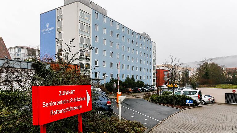 In dem Seniorenheim Ehehaltenhaus/St. Nikolaus in Würzburg wurden Mitarbeiter positiv auf Covid-19 getestet.