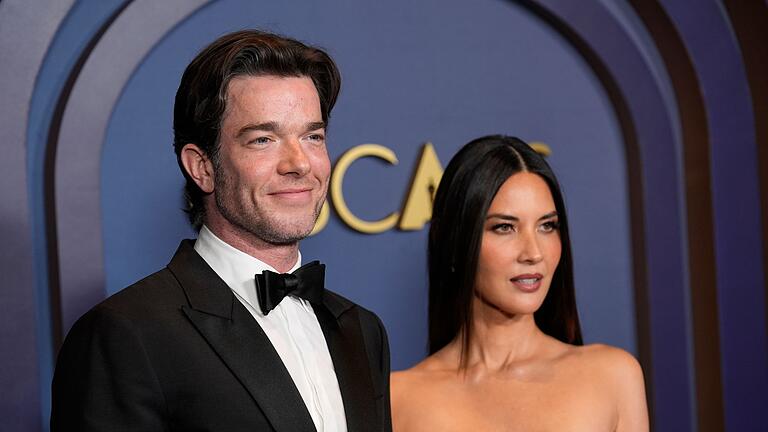 John Mulaney und Olivia Munn       -  John Mulaney hat zur Geburt seiner Tochter ein etwas anderes Video geteilt. (Archivbild)