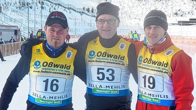 Thomas (von links), Christian und Marcus Enders belegten in der Mannschaftswertung den zweiten Platz. Marcus Enders dominierte im Einzelrennen das Geschehen über die Fünf-Kilometer-Distanz deutlich und gewann überlegen.