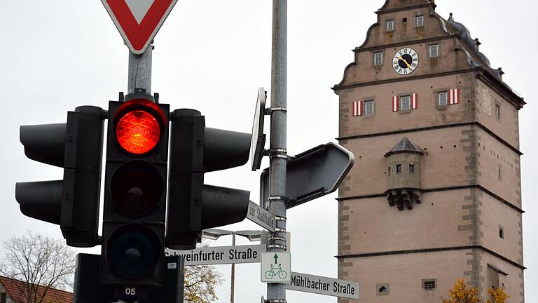 Die Corona-Ampel in Bayern dürfte demnächst auf Rot springen.