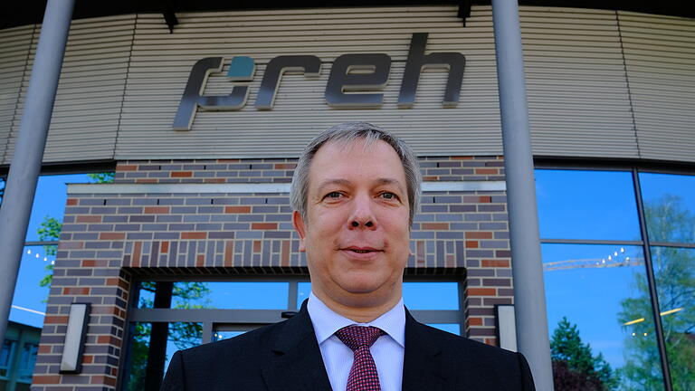 Preh-Geschäftsführer Christoph Hummel sieht sein Unternehmen auf der Erfolgsspur. Dennoch muss in Bad Neustadt gespart werden. Preh-Geschäftsführer Christoph Hummel sieht sein Unternehmen auf der Erfolgsspur. Dennoch muss in Bad Neustadt gespart werden.