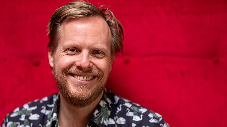Der Niederländer Patrick Nederkoorn spielt beim Kabarettpreis sein erstes deutschsprachiges Programm. Der Niederländer Patrick Nederkoorn spielt beim Kabarettpreis sein erstes deutschsprachiges Programm. 