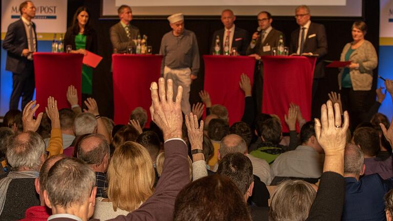 Ist ein kommunalpolitisches Thema spannend genug, kommen die Bürger in Scharen: Dafür war das Wahlforum der Main-Post zur Kitzinger Oberbürgermeister-Wahl im Januar 2020 ein Beispiel. Ist ein kommunalpolitisches Thema spannend genug, kommen die Bürger in Scharen: Dafür war das Wahlforum der Main-Post zur Kitzinger Oberbürgermeister-Wahl im Januar 2020 ein Beispiel.