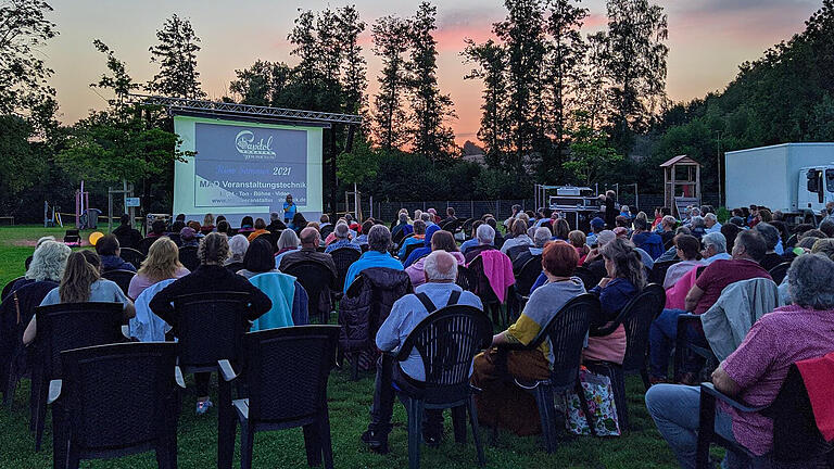 Sommernächte sind auch Freiluftkino-Nächte: nächste Woche in Zeil. Sommernächte sind auch Freiluftkino-Nächte: nächste Woche in Zeil.