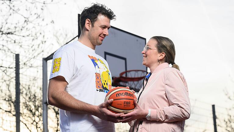 Frühere Basketballer, beste Freunde und ein Ehepaar: Kresimir und Hanna Loncar Frühere Basketballer, beste Freunde und ein Ehepaar: Kresimir und Hanna Loncar