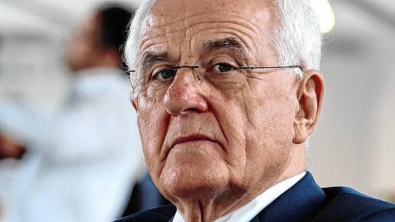 Peter Hartz       -  Peter Hartz, ehemaliger VW-Personalvorstand, wird an diesem Dienstag 75 Jahre alt.