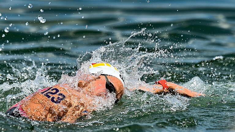 Schon beim Fünf-Kilometer-Rennen am Montag war das Wasser im Lupa-See gut 27 Grad warm.