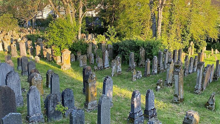 Der jüdische Friedhof in Unterbalbach gilt als einer der größten seiner Art in Deutschland.