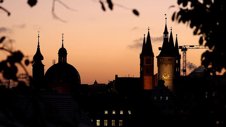 Würzburg       -  Die freiwilligen Anerkennungsleistungen sollen an neun Menschen ausgezahlt werden.