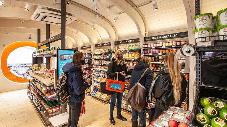 So oder ähnlich hätte der 24-Stunden-Supermarkt ausgesehen, wenn er denn gekommen wäre. In Hessen gibt es das Konzept seit etwa eineinhalb Jahren. Foto: Björn Friedrich/Archiv - So oder ähnlich hätte der 24-Stunden-Supermarkt ausgesehen, wenn er denn gekommen wäre. In Hessen gibt es das Konzept seit etwa eineinhalb Jahren. Foto: Björn Friedrich/Archiv So oder ähnlich hätte der 24-Stunden-Supermarkt ausgesehen, wenn er denn gekommen wäre. In Hessen gibt es das Konzept seit etwa eineinhalb Jahren. Foto: Björn Friedrich/Archiv - So oder ähnlich hätte der 24-Stunden-Supermarkt ausgesehen, wenn er denn gekommen wäre. In Hessen gibt es das Konzept seit etwa eineinhalb Jahren. Foto: Björn Friedrich/Archiv