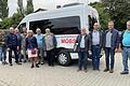 Bürgermeister, Verantwortliche, Koordinator und Fahrer freuen sich auf einen regen Einsatz des Mobs (von links): Quartiersmanagerin Anneke Schilling, Lothar Heilmann, Gerhard Saar, Koordinator Georg Wiedenbauer, Kunigunde Reinstein, Klaus Bördlein, Roland Konrad, Bürgermeister Manfred Schötz, Marktgemeinderat Jürgen Moller, Marktgemeinderat Georg Solf und Georg Wagner.