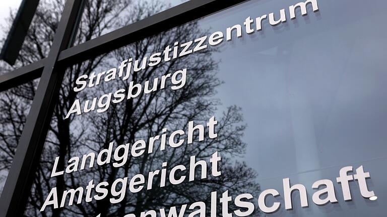 Strafjustizzentrum Augsburg       -  Ein Mann ist in Augsburg wegen des Vorwurfes des schweren sexuellen Kindesmissbrauchs verurteilt worden. (Symbolfoto)