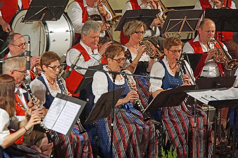 „Abend der Blasmusik“ der Körnier Dorfmusik&nbsp;in der Kürnacher Höllberghalle.