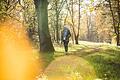 Raus ans Tageslicht, raus in die Natur: Bewegung an der frischen Luft kann Depressionen vorbeugen.       -  Raus ans Tageslicht, raus in die Natur: Bewegung an der frischen Luft kann Depressionen vorbeugen.