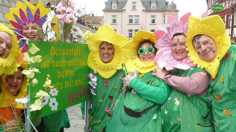 Die Blümchengruppe weiß was sie will, mehr Grün und Blumen in der Stadt. Die Blümchengruppe weiß was sie will, mehr Grün und Blumen in der Stadt.