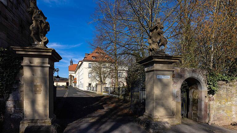 Eigentlich sollte bis zum Sommer ein Bauantrag für das geplante Bad Neustädter Schlossinternat vorliegen. Doch offensichtlich gab es Verzögerungen.