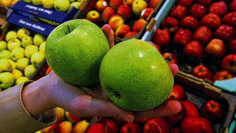 Diskussionen um Pläne der EU-Kommission für Saatgut: Züchter und Bauern fürchten um die Artenvielfalt bei Obst- und Gemüsesorten. Diskussionen um Pläne der EU-Kommission für Saatgut: Züchter und Bauern fürchten um die Artenvielfalt bei Obst- und Gemüsesorten.
