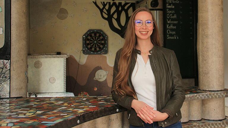 Johanna Kassner ist seit 15. April Stadtjugendpflegerin in Gerolzhofen und leitet als solche auch das Jugendhaus in der Dreimühlenstraße. Johanna Kassner ist seit 15. April Stadtjugendpflegerin in Gerolzhofen und leitet als solche auch das Jugendhaus in der Dreimühlenstraße.