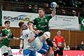 Bester Rimparer Werfer: Steffen Kaufmann (am Ball), der hier mit dem Hüttenberger Moritz Zörb kollidiert. Weiter im Bild: Rimpars Alexander Merk (links)