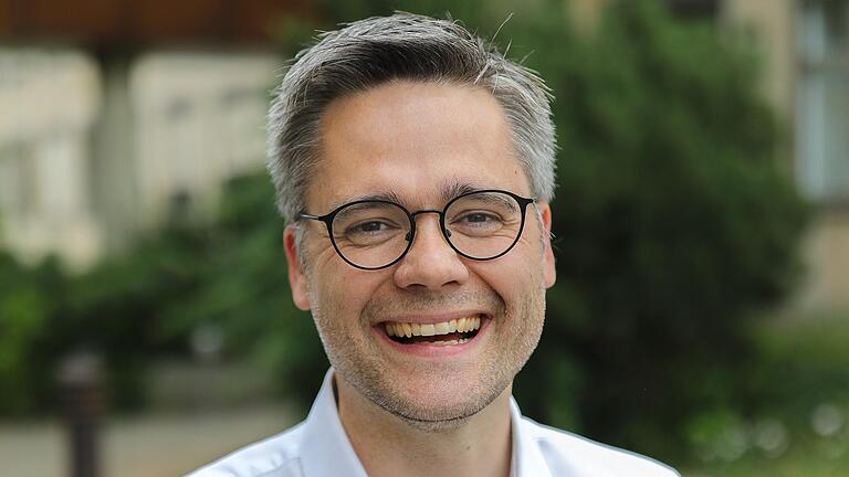 Professor Dr. Martin Friesl befürchtet langfristige wirtschaftliche Folgen des Ukraine-Krieges.