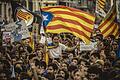 Referendum in Katalonien       -  Protestierende Studenten in Barcelona: Katalonien steht vor einem &bdquo;heißen Sonntag&ldquo; &ndash; in der spanischen Region soll über die Unabhängigkeit abgestimmt werden. Das will die Regierung in Madrid verhindern.