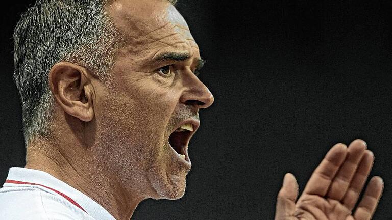 Basketball friendly Latvia vs Iran - Er soll die Nachfolge von Douglas Spradley antreten: Der ehemalige Nationaltrainer Dirk Bauermann trainiert derzeit Iran, was er freilich auch weiterhin tun könnte, kehrte er in die Basketball-Bundesliga zurück. Basketball friendly Latvia vs Iran - Er soll die Nachfolge von Douglas Spradley antreten: Der ehemalige Nationaltrainer Dirk Bauermann trainiert derzeit Iran, was er freilich auch weiterhin tun könnte, kehrte er in die Basketball-Bundesliga zurück.