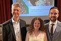 Im Kultusministerium (von links): Kultusminister Professor Dr. Michael Piazolo, Julia Schaible, Konrektor Stefan Greb.
