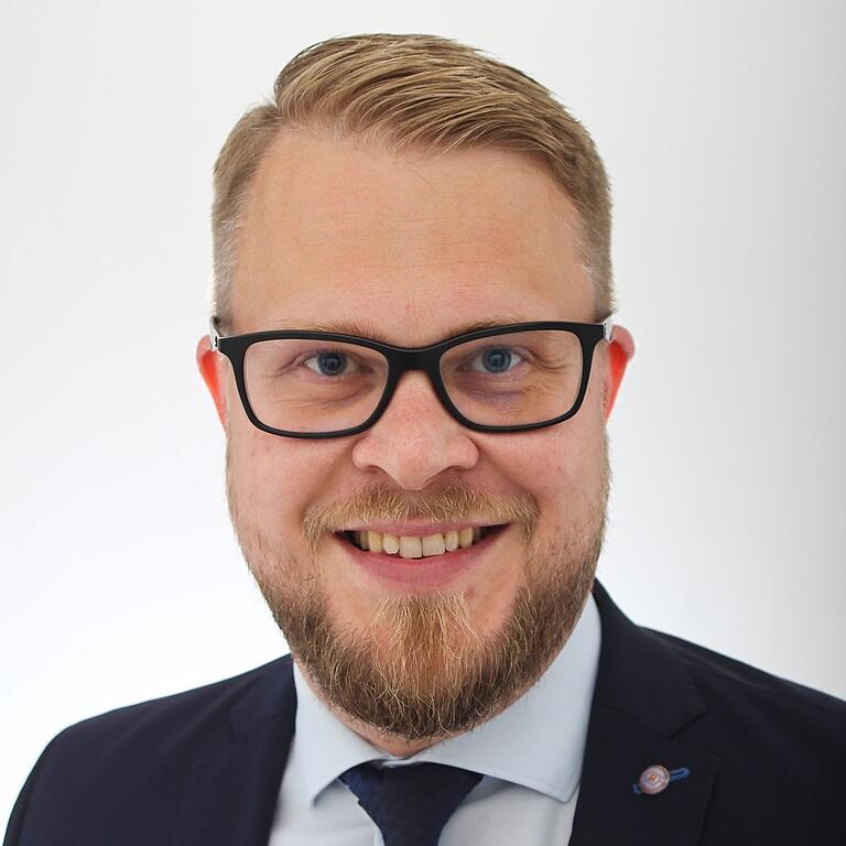 Christian Seynstahl, Leiter des IHK-Fachbereichs Standortpolitik, sagt: 'Wir sollten nicht heute schon Tatsachen schaffen, mit denen in Zukunft keine Kompromisse mehr möglich sind.' Christian Seynstahl, Leiter des IHK-Fachbereichs Standortpolitik, sagt: 'Wir sollten nicht heute schon Tatsachen schaffen, mit denen in Zukunft keine Kompromisse mehr möglich sind.'