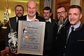 Altlandrat Eberhard Nuß (2. von links) wurde zum Ehrenvorsitzenden ernannt. Mit auf dem Bild der 1. Vorsitzende Thomas Eberth, Landesvorsitzender Wolfram Vaitl, Heimatvereinsvorsitzender Helmut Lutz, Bezirksvorsitzender Thorsten Schwab (von links).