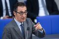 Cem Özdemir       -  Bundesagrarminister Cem Özdemir (Grüne) fordert eine angemessene Vorbereitung der Wirtschaft auf die EU-Entwaldungsverordnung.
