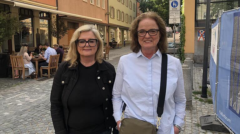 Uschi und Brigitte Wehner aus Dittelbrunn finden, dass die Ampel eine gute Idee ist. Uschi und Brigitte Wehner aus Dittelbrunn finden, dass die Ampel eine gute Idee ist.
