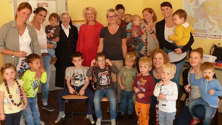 In Volkach gibt es bereits einen Familienstützpunkt, dem Landrätin Tamara Bischof im Herbst 2018 einen Besuch abstattete. In Volkach gibt es bereits einen Familienstützpunkt, dem Landrätin Tamara Bischof im Herbst 2018 einen Besuch abstattete.