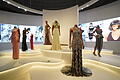 Ausstellung 'NAOMI: In Fashion' im Victoria and Albert Museum.jpeg       -  Vor allem die beeindruckenden Roben von Naomi Campbell sind in der Londoner Ausstellung zu sehen.