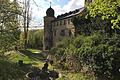 Unbekannte Ein- und Ausblicke: Über eine steile Treppe und verwucherte Terrassen erreicht man den historischen Garten von Schloss Mainberg.