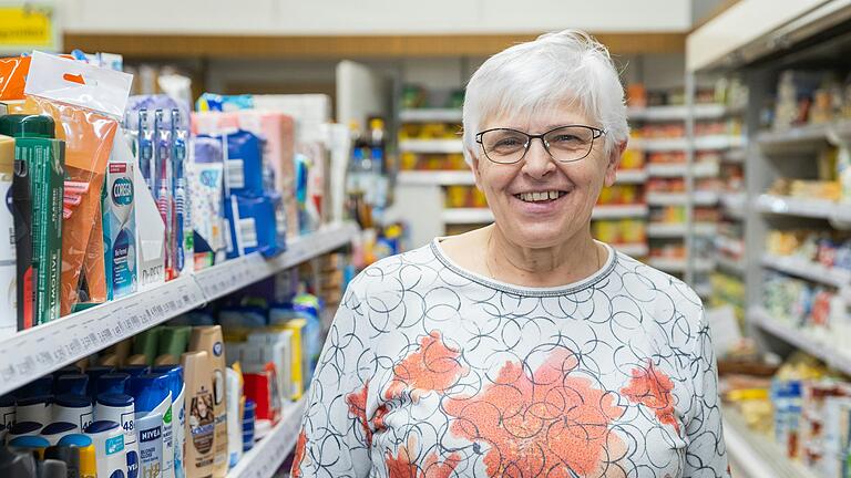 Muss der letzte Supermarkt in Sommerhausen etwa schließen? Irene Eggers will das auf jeden Fall verhindern und sucht eine Nachfolge für 'Ums Eck'. Muss der letzte Supermarkt in Sommerhausen etwa schließen? Irene Eggers will das auf jeden Fall verhindern und sucht eine Nachfolge für 'Ums Eck'.