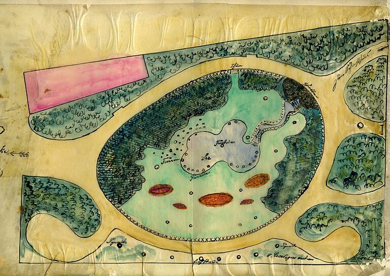 Nach dieser Planskizze wurde 1899 die städtische Grünanlage errichtet. Attraktivstes Stimmungselement war der kleine Teich mit Wasserspiel. Nach dieser Planskizze wurde 1899 die städtische Grünanlage errichtet. Attraktivstes Stimmungselement war der kleine Teich mit Wasserspiel. 