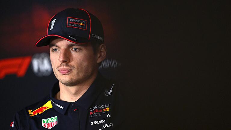 Vor dem Grand Prix von Australien - Er weiß nicht, wie gut sein neuer Wagen ist: Max Verstappen. Vor dem Grand Prix von Australien - Er weiß nicht, wie gut sein neuer Wagen ist: Max Verstappen.