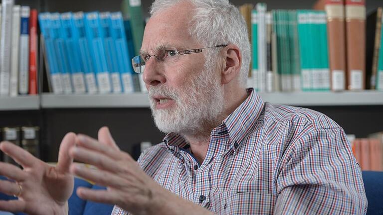 Symposium Menschliche Fähigkjeiten und komplexe Behinderungen       -  Sonderpädagoge Reinhard Daniel Peter