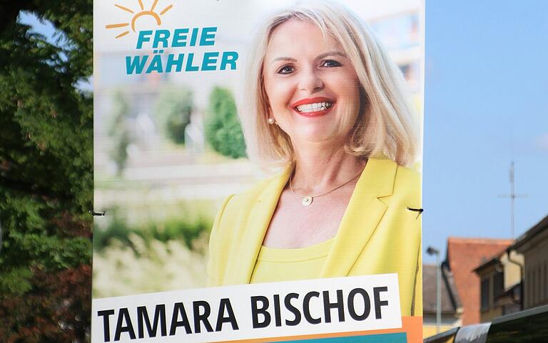 Landrätin Tamara Bischof trat auch bei der Bezirkswahl 2023 für die Freien Wähler an. Landrätin Tamara Bischof trat auch bei der Bezirkswahl 2023 für die Freien Wähler an.