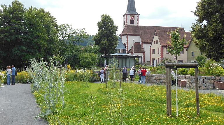  Der NaturSchauGarten Main-Spessart in Himmelstadt. Der NaturSchauGarten Main-Spessart in Himmelstadt.
