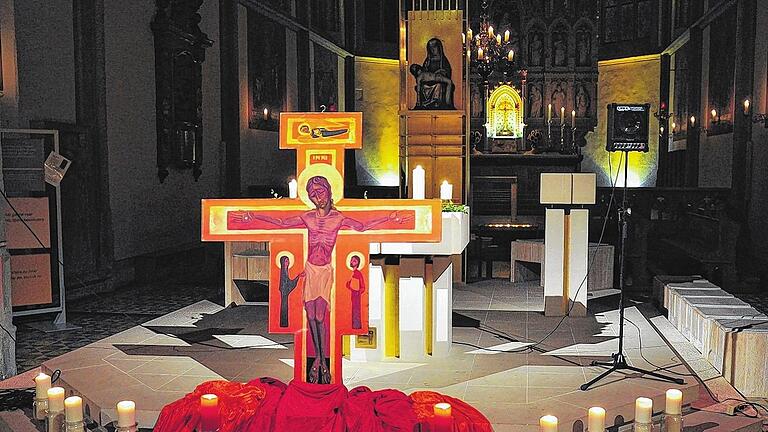 Taizé-Gebete: Mit regelmäßigen Taizé-Gebeten, wie sie bei den Nächten der offenen Kirchen bereits angeboten wurden, könnte man jüngere Menschen für die Wallfahrt zur Ritterkapelle begeistern. Taizé-Gebete: Mit regelmäßigen Taizé-Gebeten, wie sie bei den Nächten der offenen Kirchen bereits angeboten wurden, könnte man jüngere Menschen für die Wallfahrt zur Ritterkapelle begeistern.