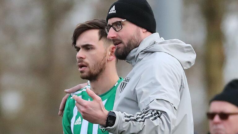 Wie schlägt sich der FC 05 Schweinfurt im ersten Spiel unter dem neuen Cheftrainer Jan Gernlein (hier zusammen mit Severo Sturm)? Wie schlägt sich der FC 05 Schweinfurt im ersten Spiel unter dem neuen Cheftrainer Jan Gernlein (hier zusammen mit Severo Sturm)?