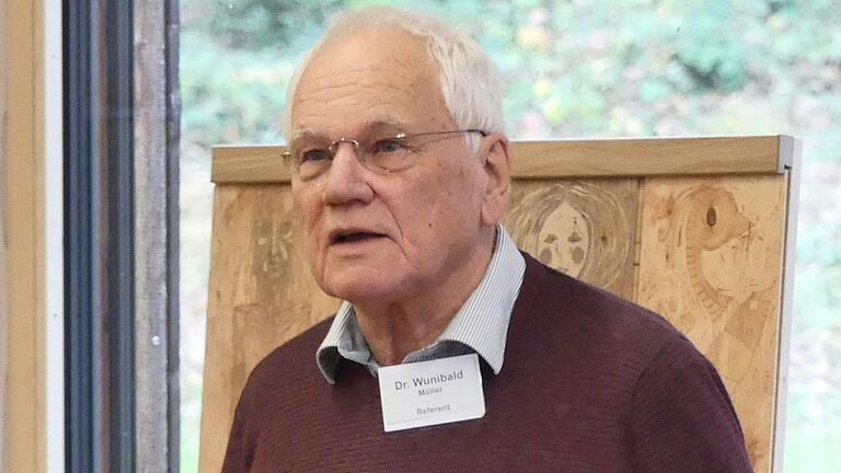 Dr. Wunibald Müller erläuterte verschiedene Aspekte der Hoffnung.