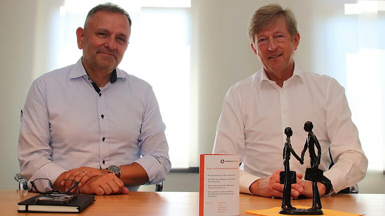 Partner im Insolvenzverfahren: Jörg Heus, Chef der Beratungsgesellschaft AMBG aus Naumburg an der Saale (links) und Josef Ramthun, Geschäftsführender Gesellschafter von Franken Guss. Partner im Insolvenzverfahren: Jörg Heus, Chef der Beratungsgesellschaft AMBG aus Naumburg an der Saale (links) und Josef Ramthun, Geschäftsführender Gesellschafter von Franken Guss.