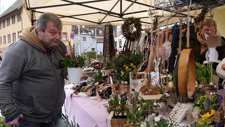 Ostermarkt der Werbegemeinschaft Burgsinn mit gutem Angebot.