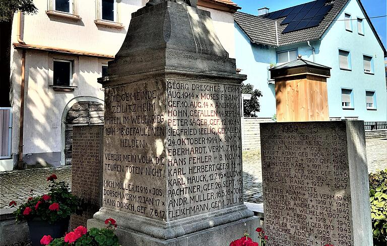 Das Mahnmal für die Gefallenen und Vermissten der beiden Weltkriege auf dem Zeilitzheimer Marktplatz trägt auch die Namen der beiden jüdischen Soldaten Siegfried Selig und Moses Frank, die beide im ersten Kriegsjahr 1914 starben. Das Mahnmal für die Gefallenen und Vermissten der beiden Weltkriege auf dem Zeilitzheimer Marktplatz trägt auch die Namen der beiden jüdischen Soldaten Siegfried Selig und Moses Frank, die beide im ersten Kriegsjahr 1914 starben.