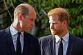 Prinz William und Prinz Harry       -  Der Stiefsohn einer früheren Nanny von William (links) und Harry ist Berichten zufolge bei dem Anschlag in New Orleans getötet worden. (Archivbild)